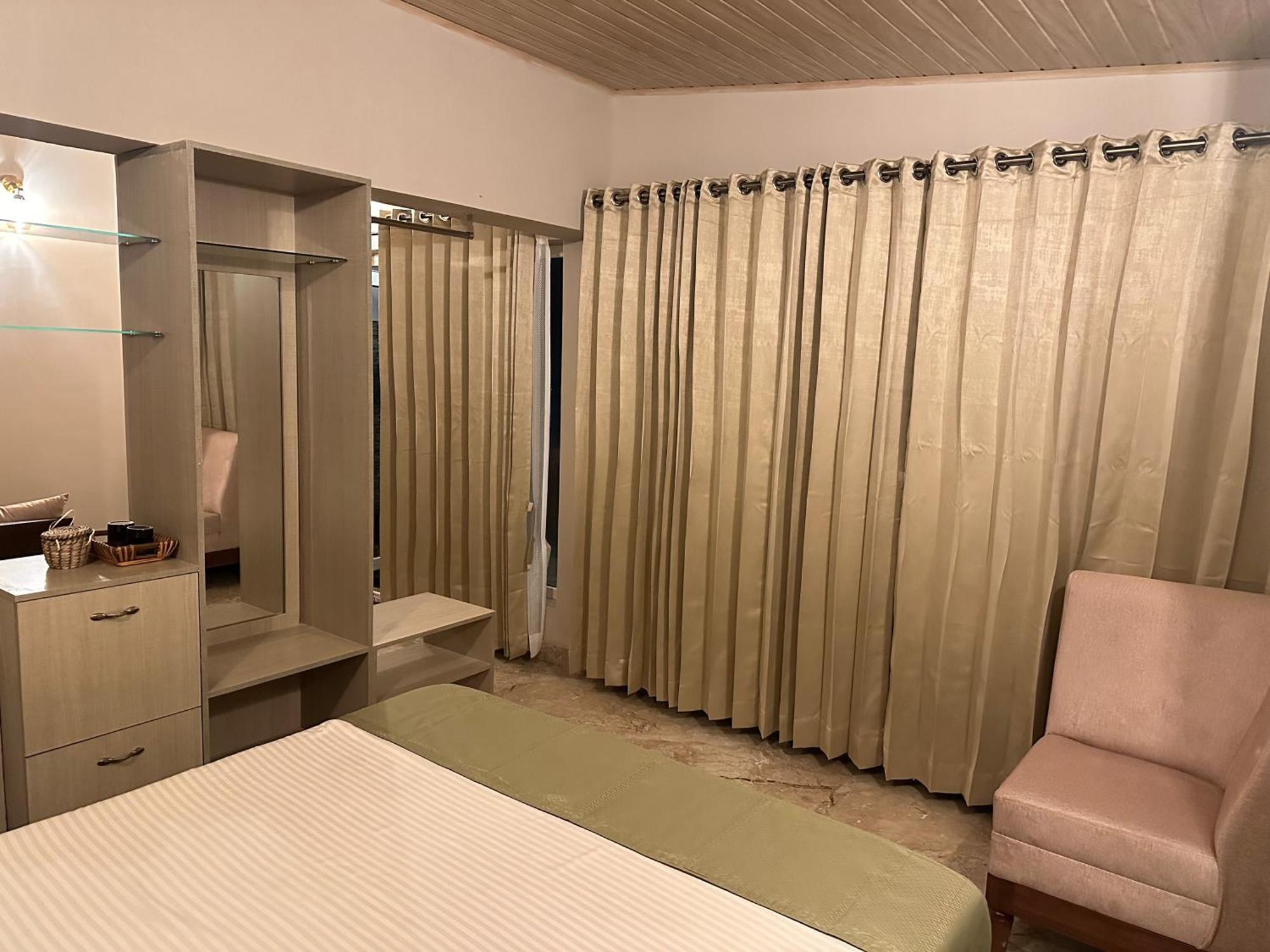 Planters Punch Resort Ooty Buitenkant foto